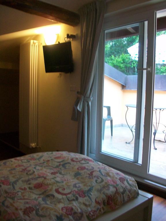 B&B L'Albero Maestro Orsenigo Quarto foto